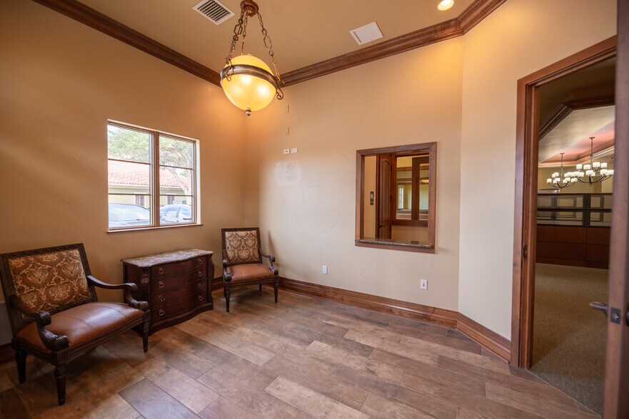 More Photos Of 2420 Brunello Trace, Lutz Office For Sale