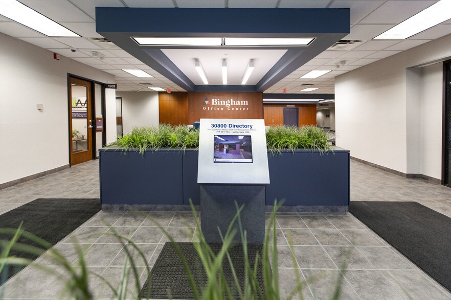 More Photos Of 30600-30700 - 30800 Telegraph Rd, Bingham Farms Unknown For Lease