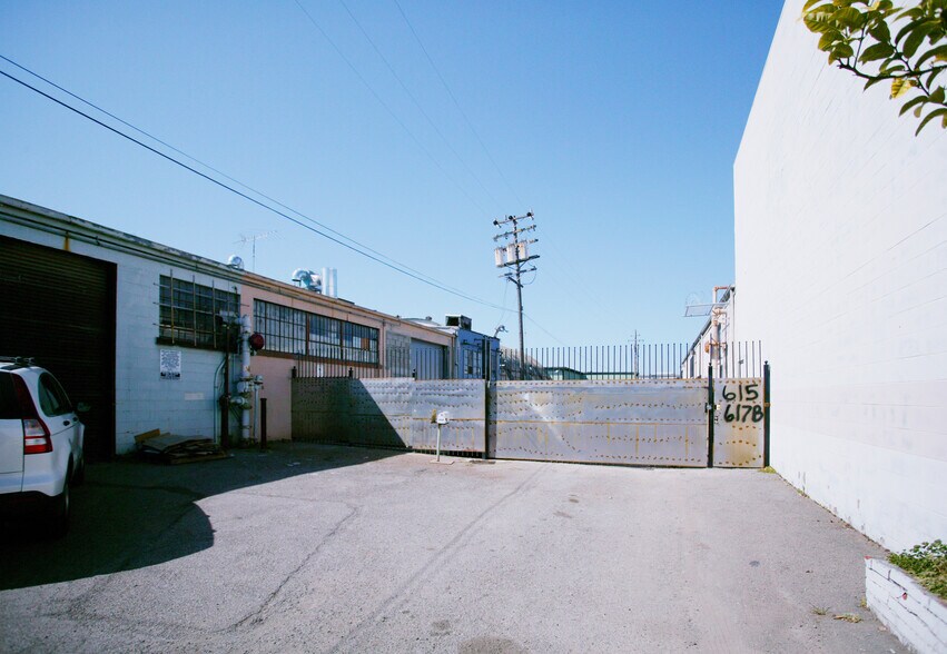More Photos Of 611-619 85th Ave, Oakland Manufacturing For Sale
