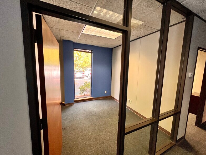 More Photos Of 1149 Executive Cir, Cary Office For Lease