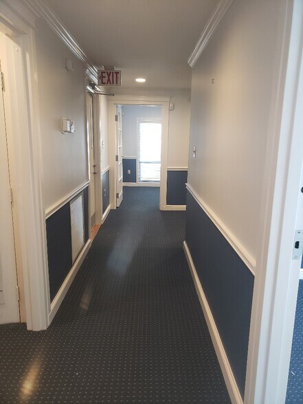 More Photos Of 7657 Leesburg Pike, Falls Church Office For Sale