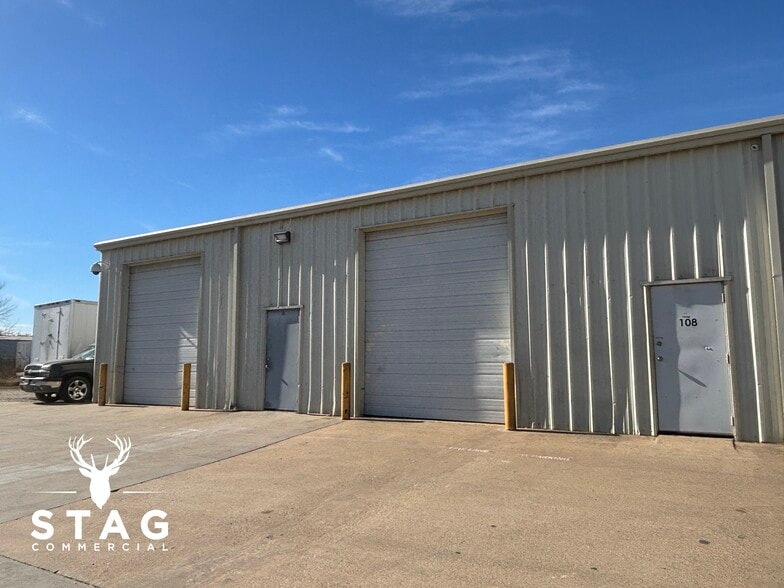 Primary Photo Of 3916 E McKinney St, Denton Warehouse For Lease
