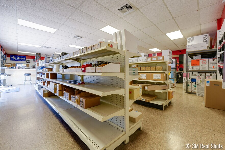 More Photos Of 914 Arroyo St, San Angelo Warehouse For Lease