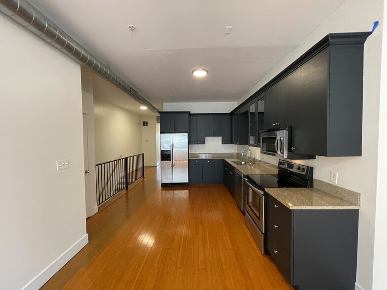 More Photos Of 874 Washington Blvd, Baltimore Apartments For Sale