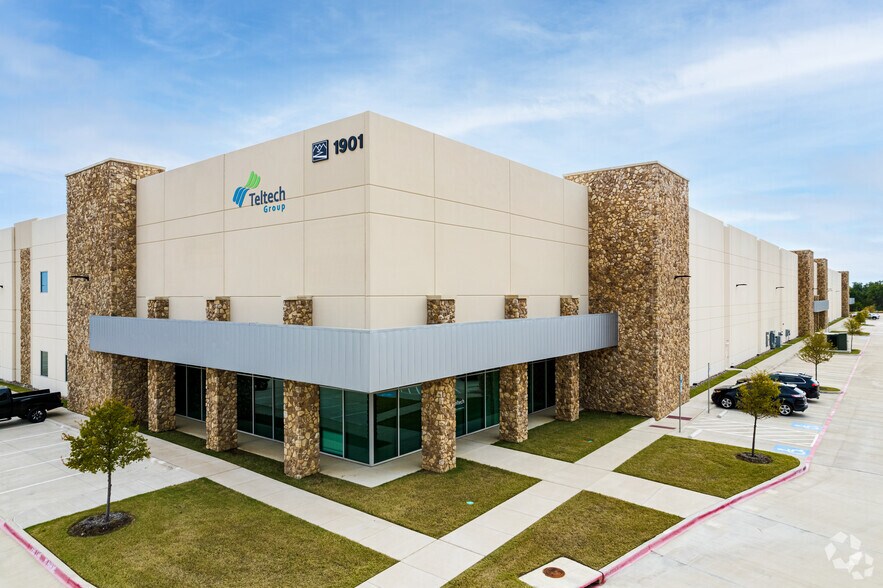 Primary Photo Of 1901 Lakeside Pky, Flower Mound Warehouse For Lease