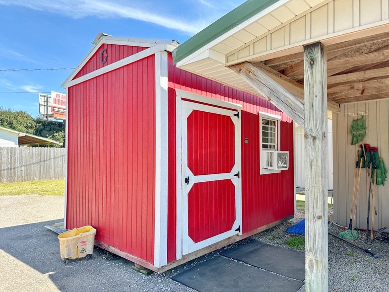 More Photos Of 2989 Hwy 21, Atmore Restaurant For Sale