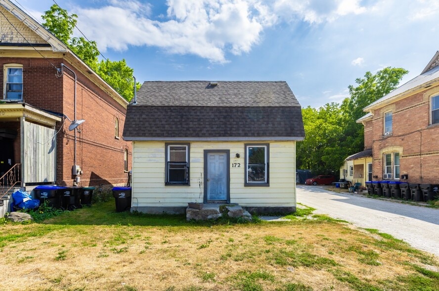 More Photos Of , Collingwood Unknown For Sale