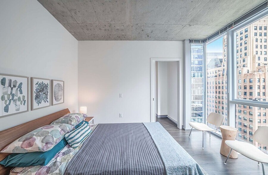 More Photos Of 215 W Lake St, Chicago Apartments For Lease