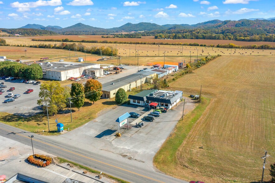 More Photos Of 128 Bank St, Tellico Plains Restaurant For Sale