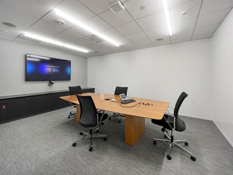More Photos Of 200 4th Ave S, Nashville Office For Lease