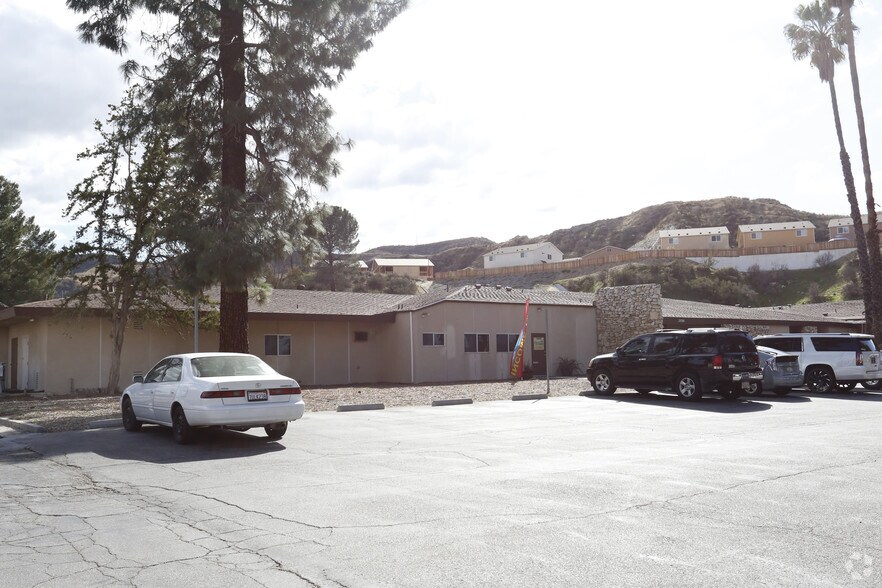 Primary Photo Of 21704 Golden Triangle Rd, Santa Clarita Medical For Lease