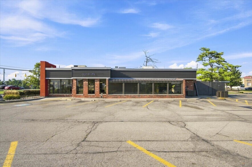 More Photos Of 11960 Lebanon Rd, Cincinnati Fast Food For Sale