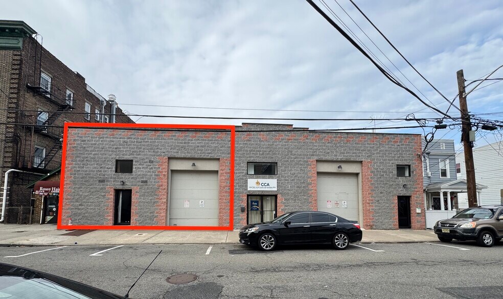 Primary Photo Of 75th Street, North Bergen Warehouse For Lease
