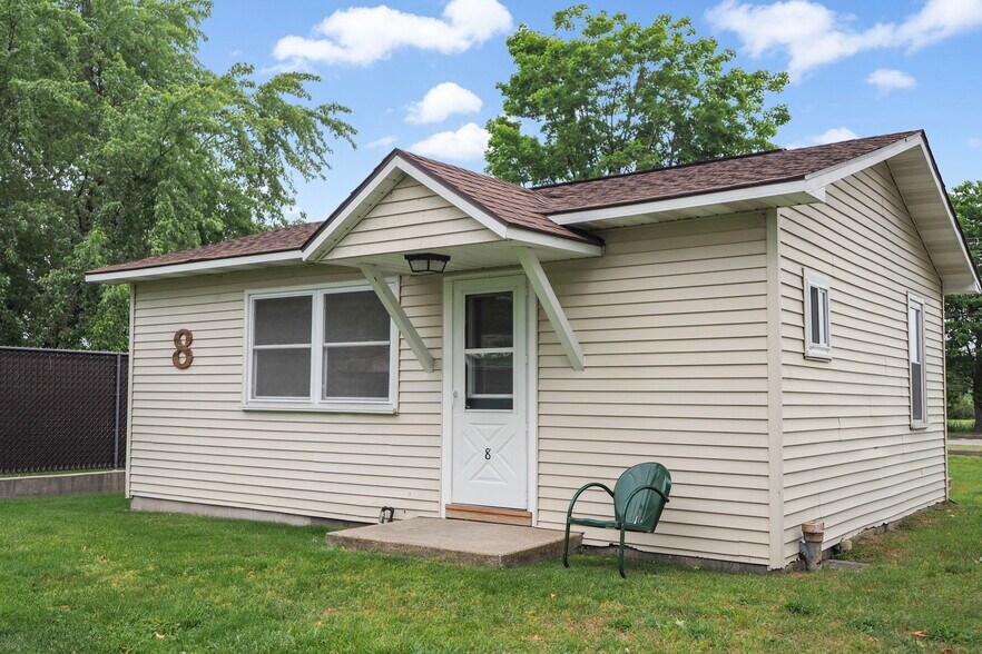 More Photos Of 17229 Northwood Hwy, Arcadia Hotel For Sale