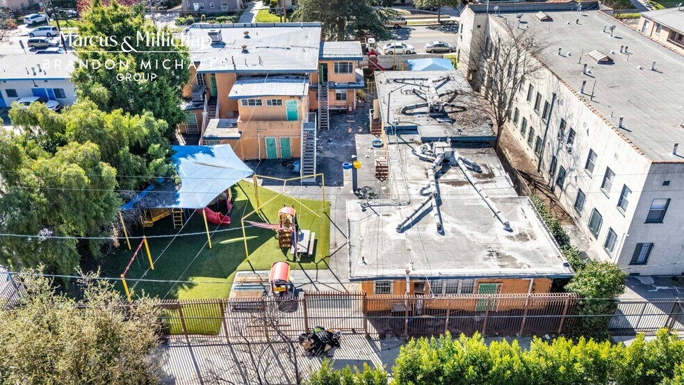 More Photos Of 2255 W Adams Blvd, Los Angeles Schools For Sale