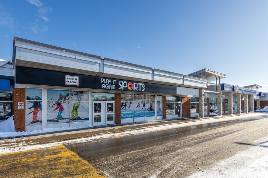 More Photos Of 2953 Boul Saint-Charles, Kirkland Unknown For Lease