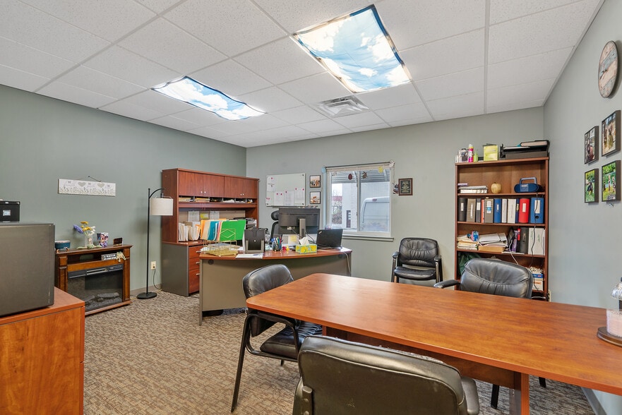 More Photos Of 34 Wright Ave, Auburn Truck Terminal For Sale