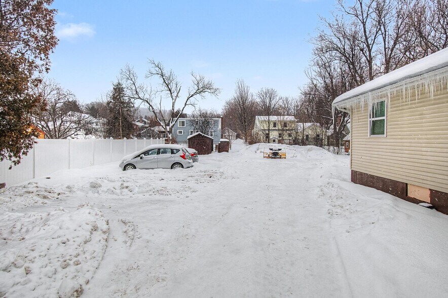 More Photos Of 23 Barlow St, Saint Albans Convenience Store For Sale