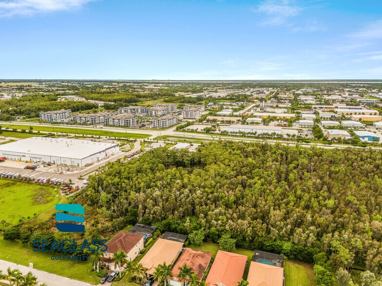 More Photos Of 3890 Veronica S Shoemaker Blvd, Fort Myers Warehouse For Sale