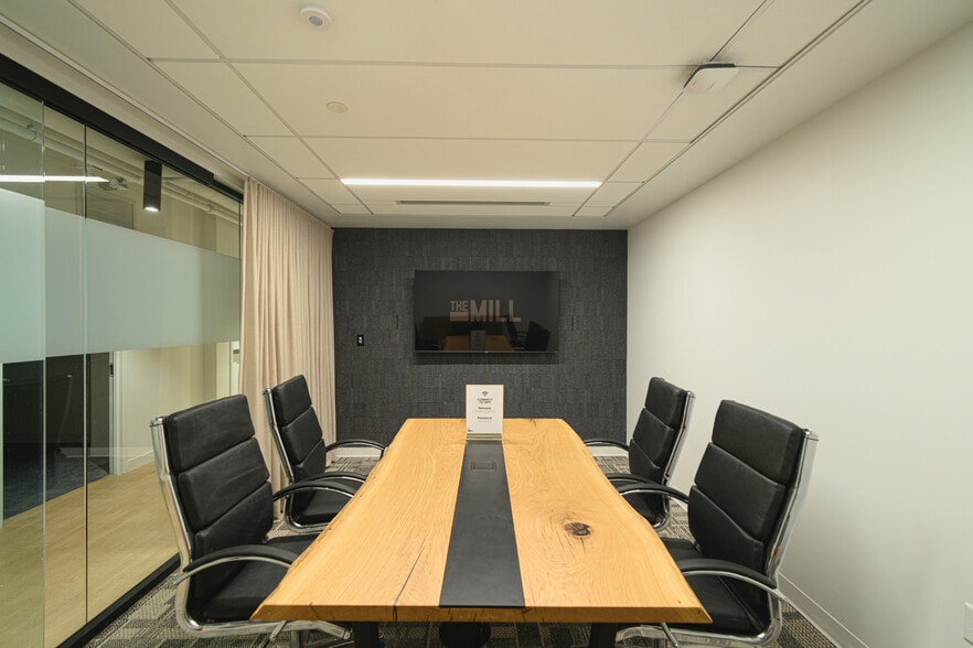 More Photos Of 221 W 10th St, Wilmington Coworking Space