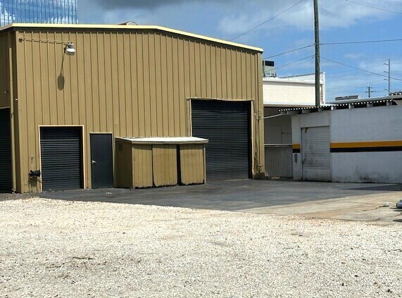 More Photos Of 3642 W Cypress St, Tampa Light Manufacturing For Lease