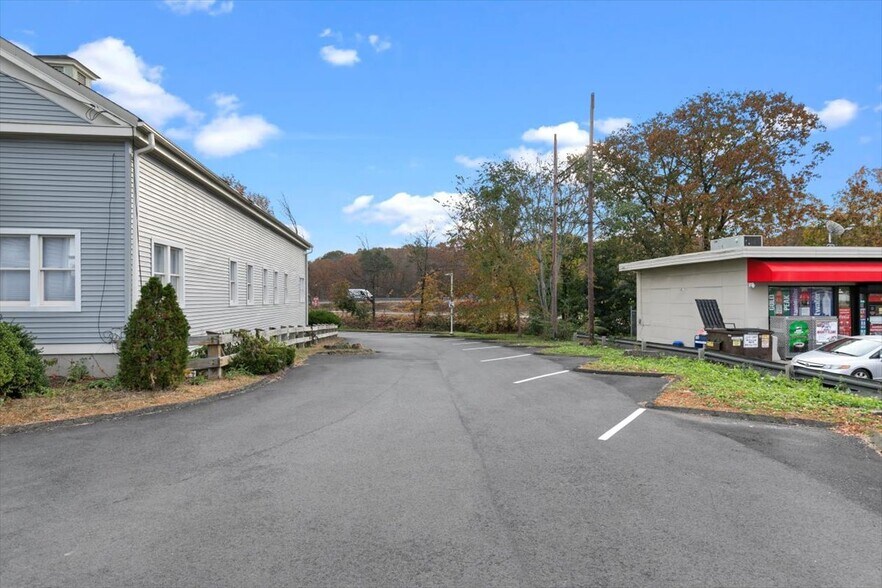 More Photos Of 2285 Whitney Ave, Hamden Medical For Sale