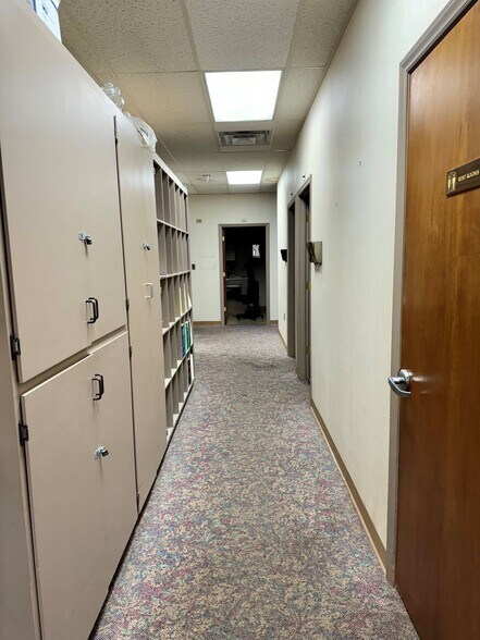 More Photos Of 400 Mocksville Ave, Salisbury Medical For Sale