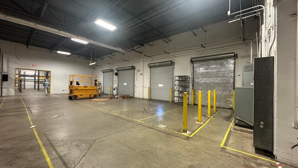 More Photos Of 3055 Northwoods Cir, Peachtree Corners Warehouse For Lease