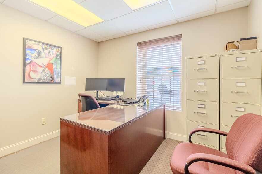 More Photos Of 2703 Mosside Blvd, Monroeville Medical For Lease