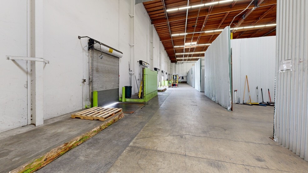 More Photos Of 31259 Wiegman Rd, Hayward Warehouse For Lease
