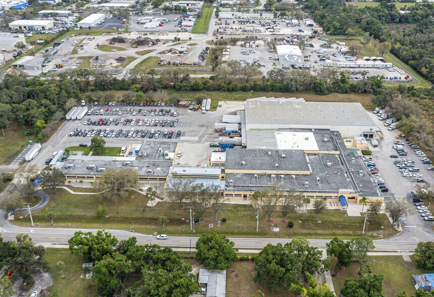 Primary Photo Of 5100 Tice St, Fort Myers Manufacturing For Sale
