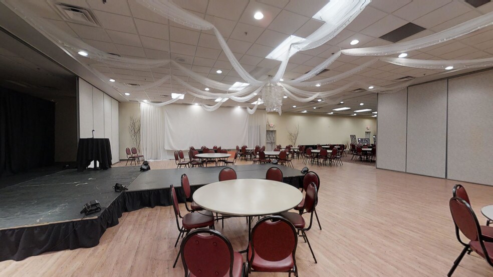More Photos Of 960 2nd St NW, Aitkin Hotel For Sale