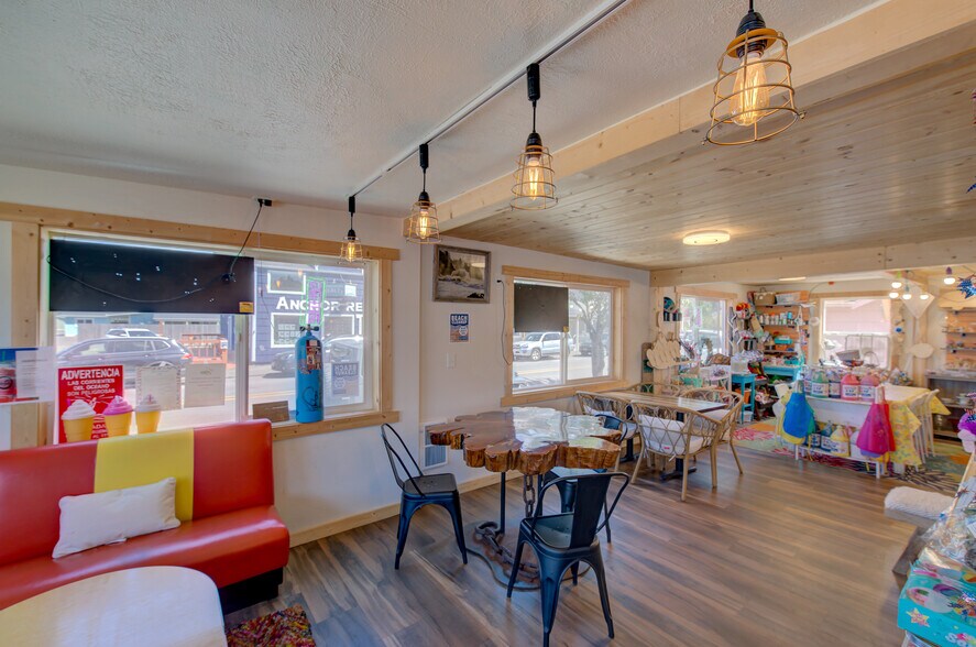 More Photos Of 601 Pacific Ave S, Long Beach Storefront Retail Residential For Sale