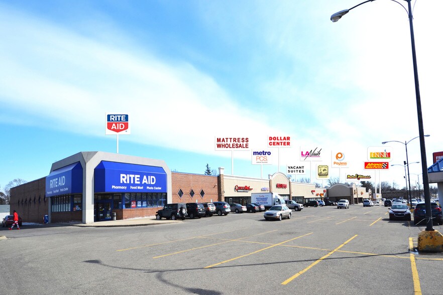 More Photos Of 3-71 S Telegraph Rd, Pontiac Freestanding For Lease