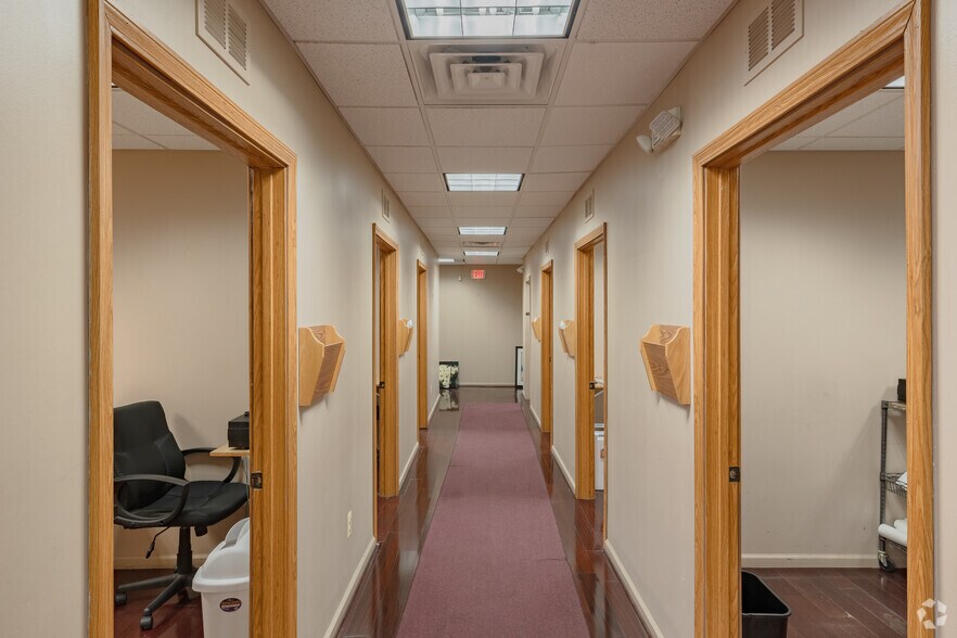 More Photos Of 27253 Van Dyke Ave, Warren Medical For Lease