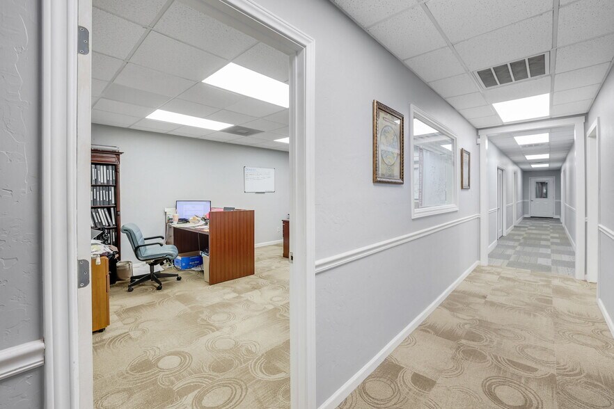 More Photos Of 19650 Ramblewood Dr, Humble Distribution For Sale