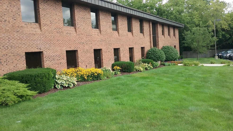 More Photos Of 20700 Watertown Rd, Waukesha Unknown For Lease