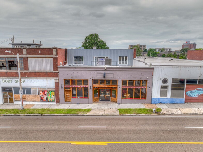 Primary Photo Of 668 Union Ave, Memphis Restaurant For Lease