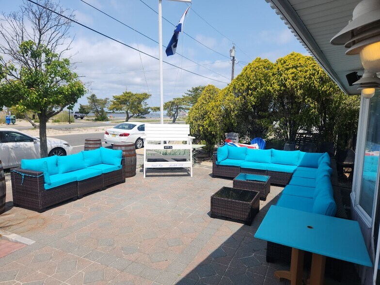 More Photos Of 607 Bay Blvd, Lavallette Restaurant For Sale
