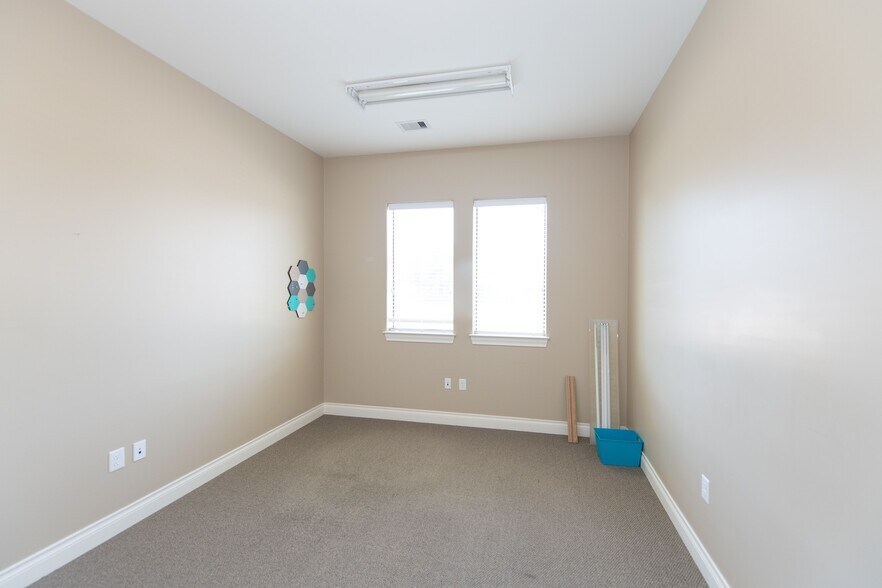 More Photos Of 21559 Provincial Blvd, Katy Medical For Sale