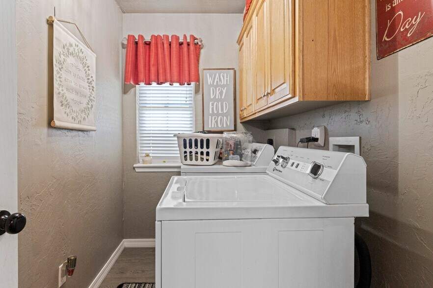 More Photos Of 21507 S Highway 69, Afton Industrial For Sale