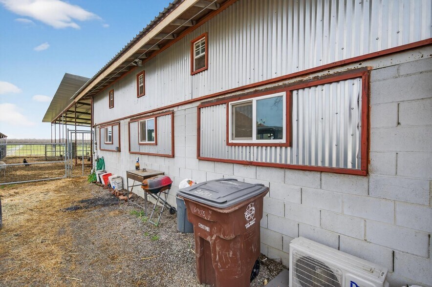 More Photos Of 6873 20th Ave, Lemoore Land For Sale