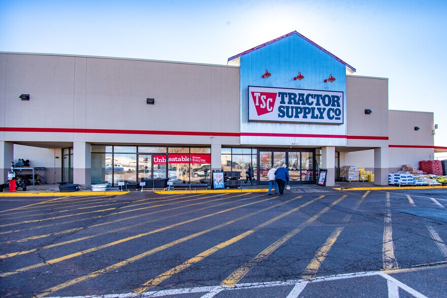 More Photos Of 3001 S 23rd Ave, Greeley General Retail For Sale