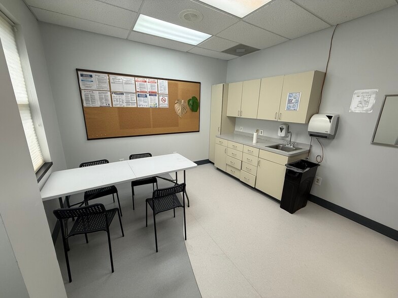 More Photos Of 4661 Sawmill Rd, Upper Arlington Medical For Lease
