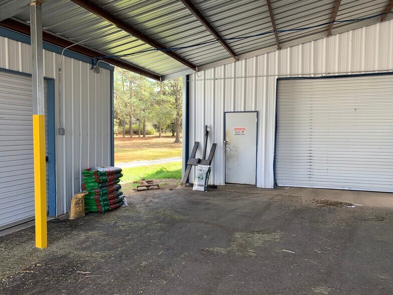 More Photos Of 5526 LA-28 Hwy, Pineville Garden Center For Sale