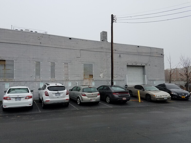 More Photos Of 901 Evarts St NE, Washington Warehouse For Lease