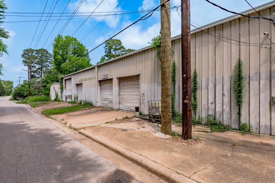 More Photos Of 316 Highway 190 E, Huntsville Auto Repair For Sale