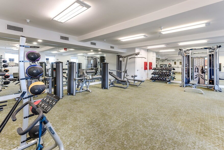 More Photos Of 700 University Ave, Berkeley Multifamily For Sale