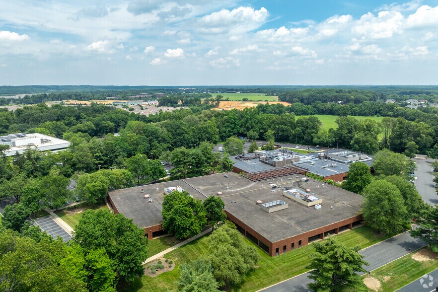 More Photos Of 307 College Rd E, Princeton Research And Development For Lease