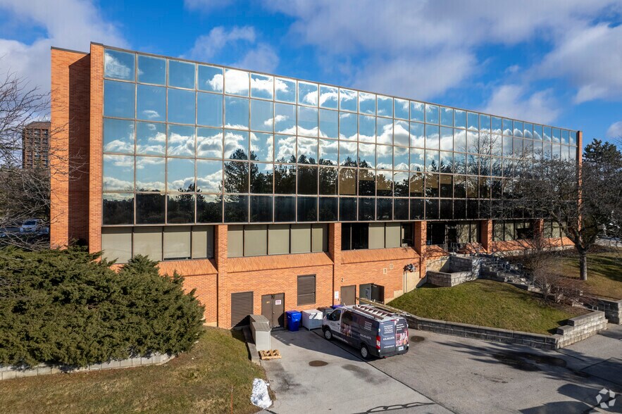 More Photos Of 6700 Century Ave, Mississauga Office For Lease